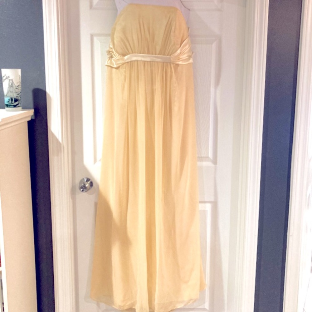 20-22 Pale Yellow Chiffon W/Yellow Satin Ribbon